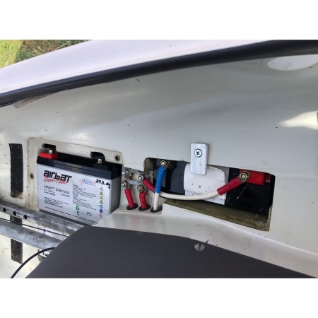 Jeu de batteries de démarrage pour avions DG